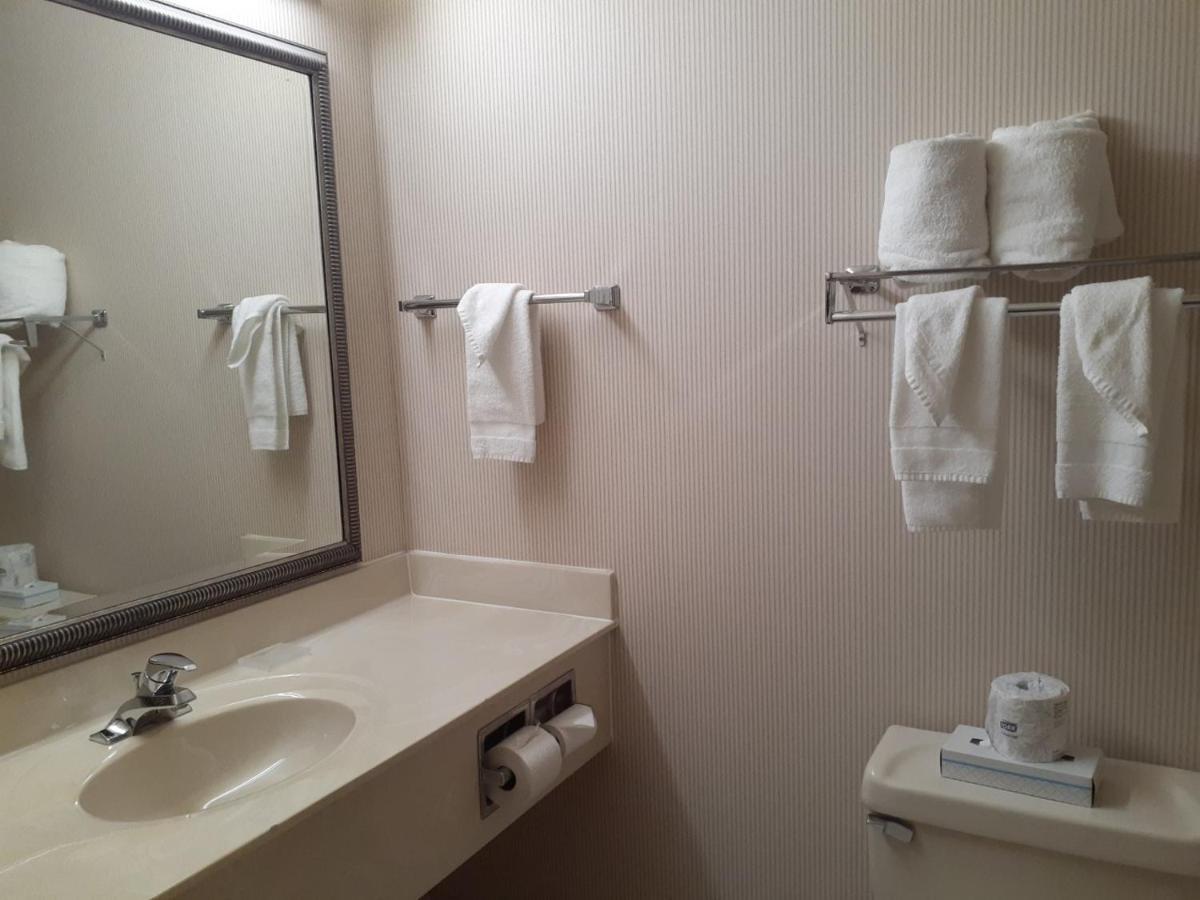 Country Inn & Suites By Radisson, Freeport, Il Eksteriør bilde